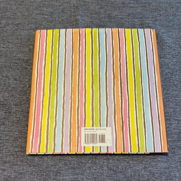 Book: "A Good Day" by Kevin Henkes Hardbound, paper pages, w/dust jacket - Picture 2 of 7